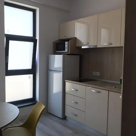 Idila Paradis מלון דירות 3*